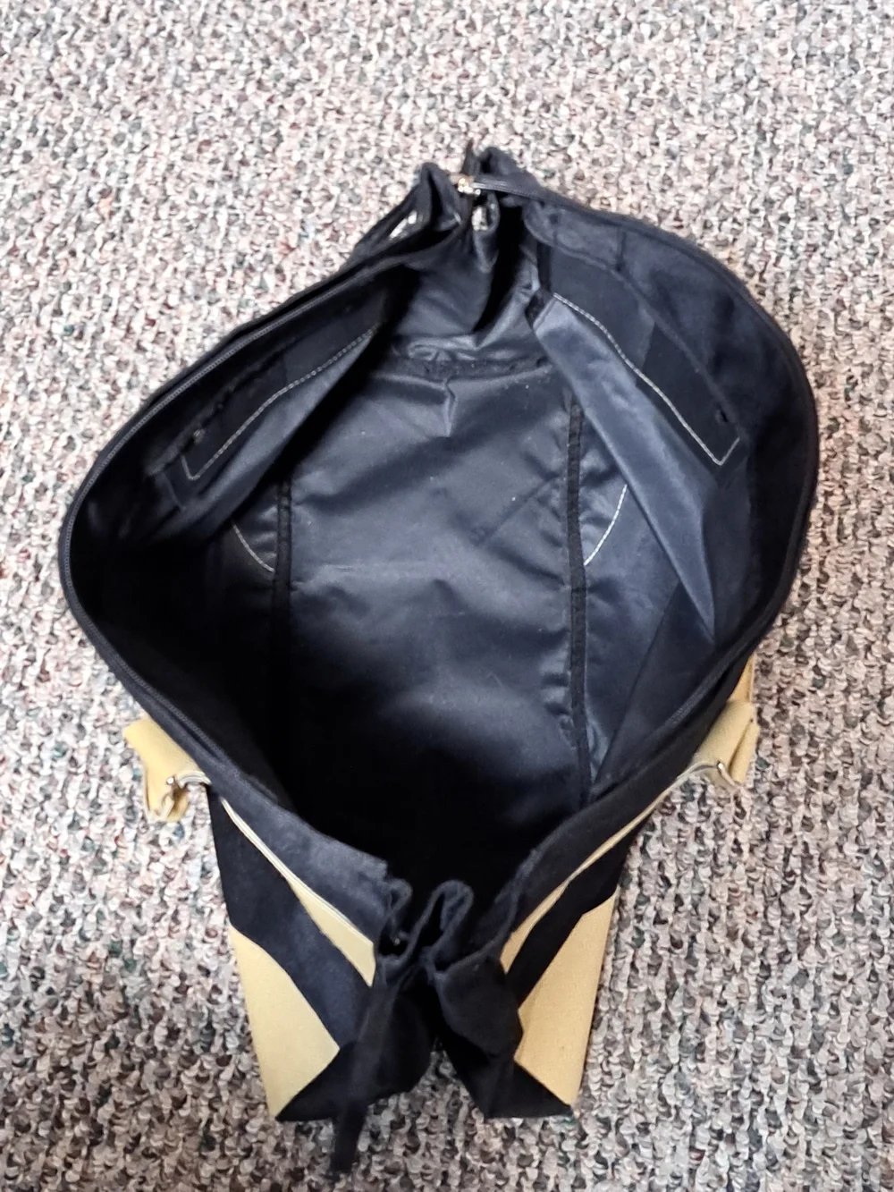 Black and Beige Bijoux Terner Travel Tote